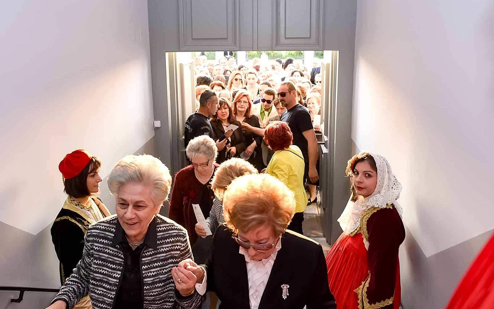 Women Union O f Patras - QUEEN Katherine of Serbia with Prince Alexander