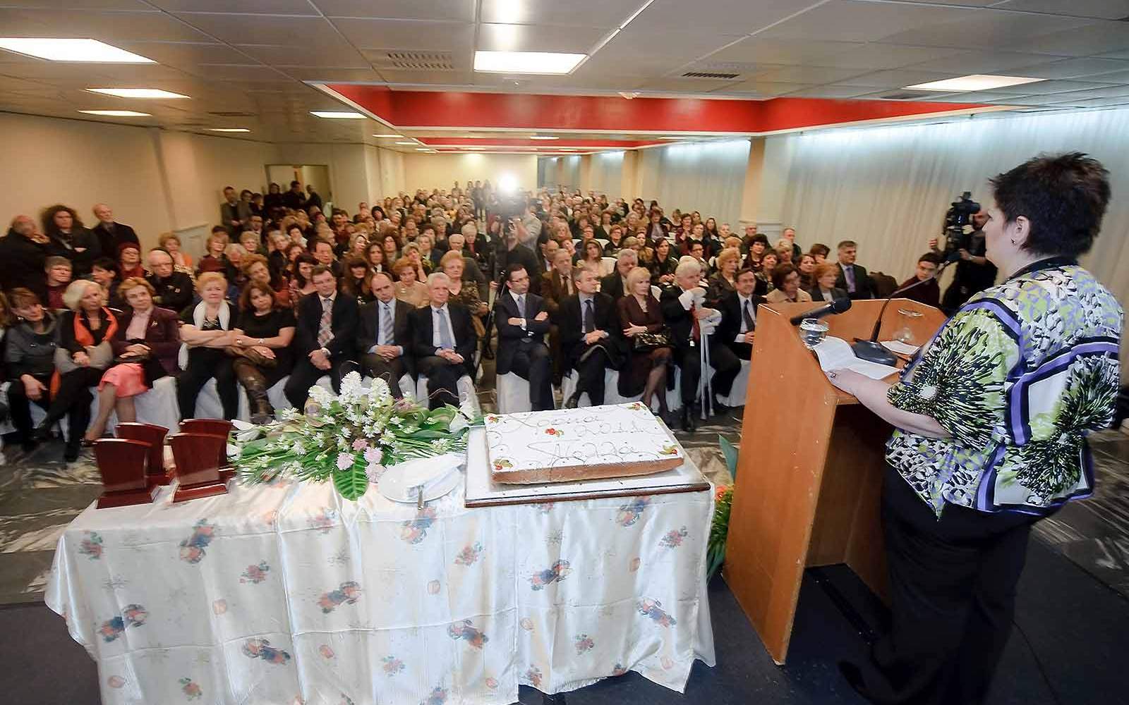 Ένωση Γυναικών Πάτρας, εγυπα, ΕΓΥΠΑ, enosiginaikonpatras, womenunion, womenunionofpatras, patraswomenunion, Ενωσηγυναικωνπατρας, ρογδακηανναμαρια, annamariarogdaki, ένωση γυναικών πάτρας, ΦΙΛΑΝΘΡΩΠΙΚΌ ΣΩΜΑΤΕΊΟ,